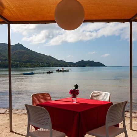 Sea View Lodge Baie Sainte Anne Dış mekan fotoğraf