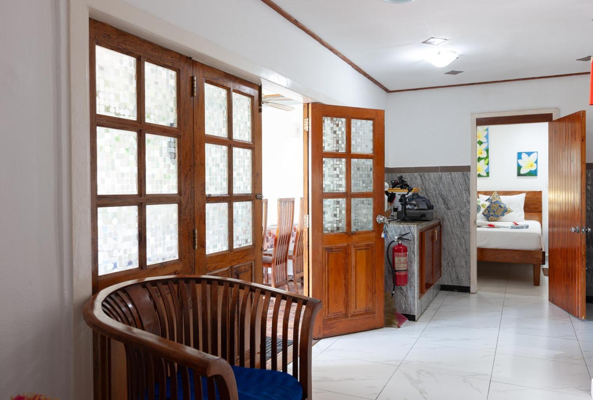 Sea View Lodge Baie Sainte Anne Dış mekan fotoğraf