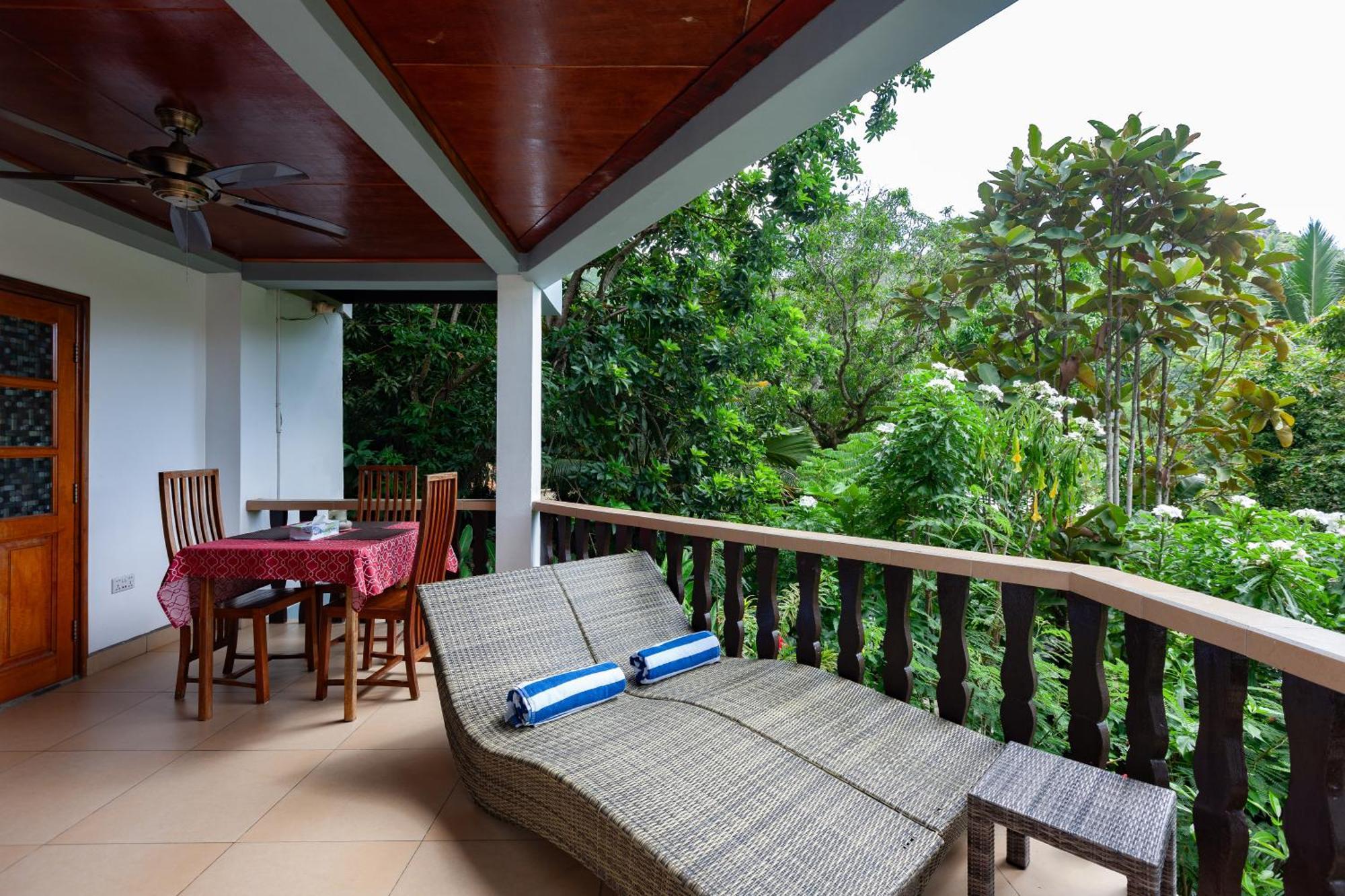Sea View Lodge Baie Sainte Anne Dış mekan fotoğraf