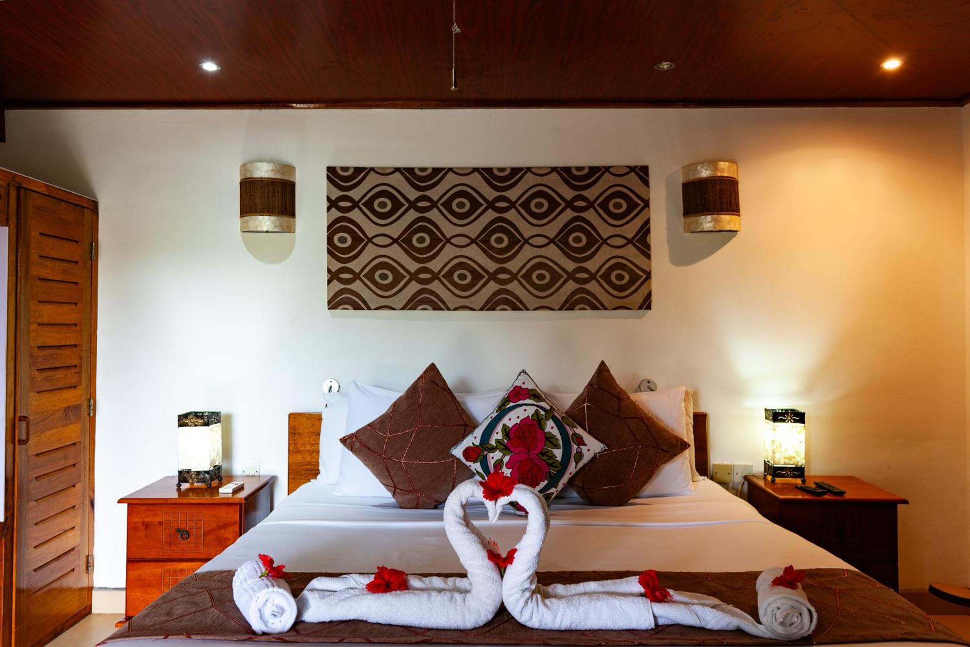 Sea View Lodge Baie Sainte Anne Dış mekan fotoğraf